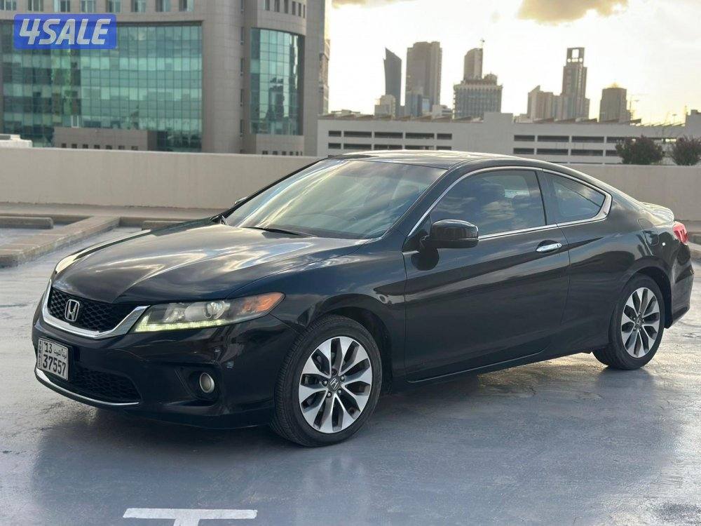 للبيع هوندا ٢٠١٥ ماشي ١٧٧1