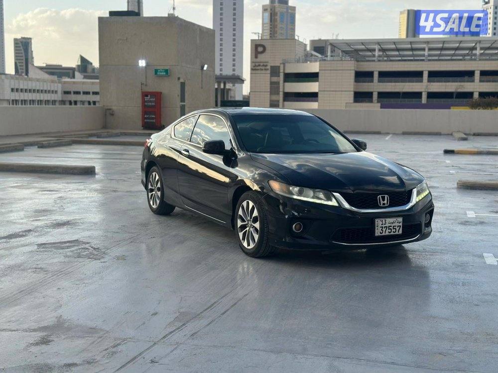 للبيع هوندا ٢٠١٥ ماشي ١٧٧4