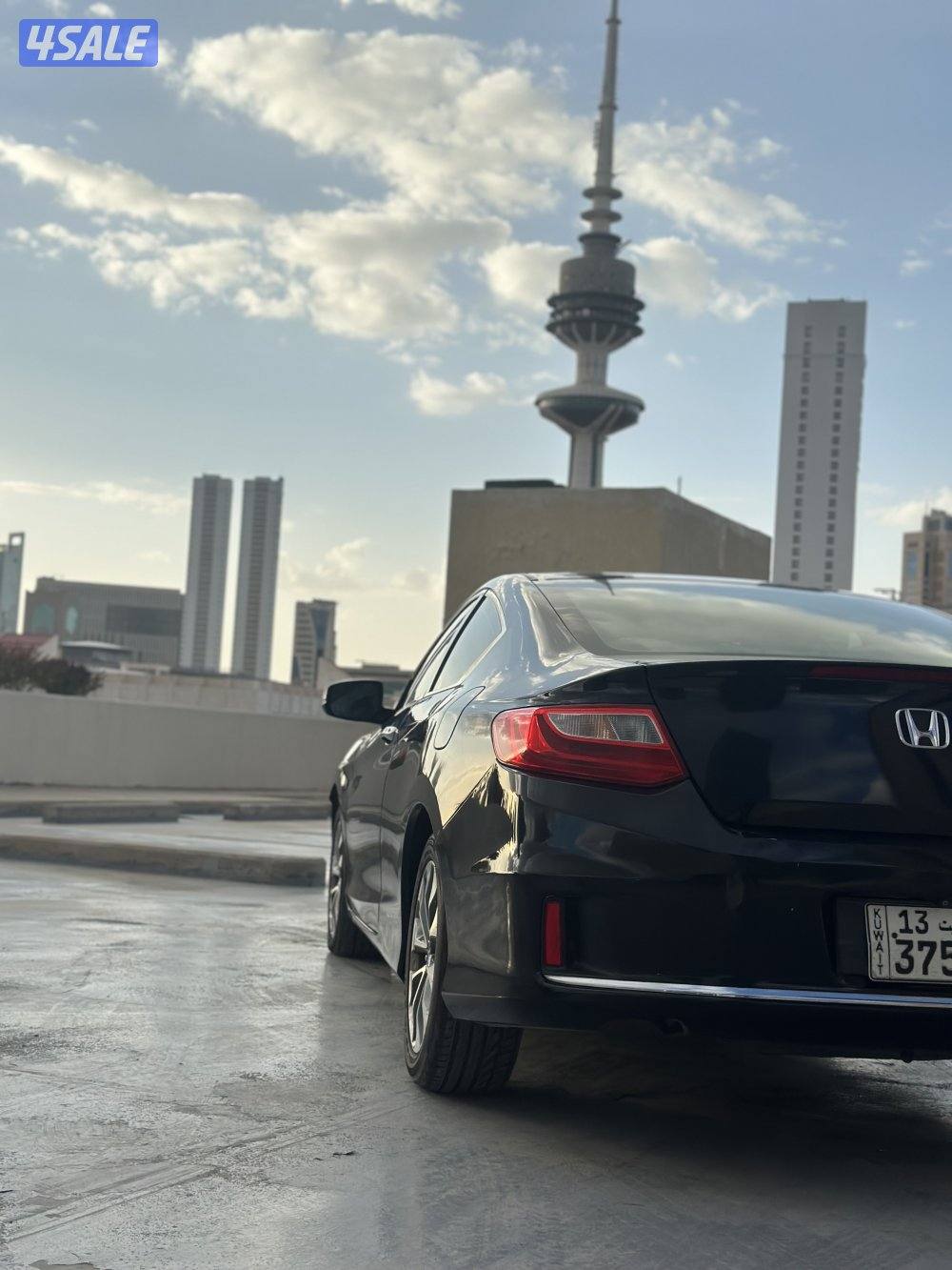 للبيع هوندا ٢٠١٥ ماشي ١٧٧5