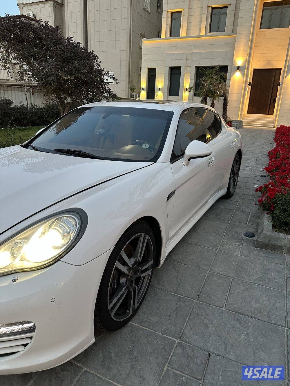 للبيع بورش باناميرا0