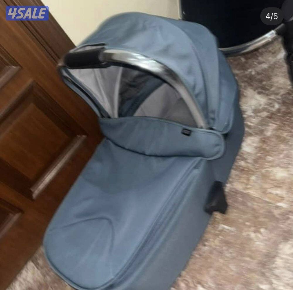 للبيع عربة ماماز اند باباز اوكارو /mamas and papas0