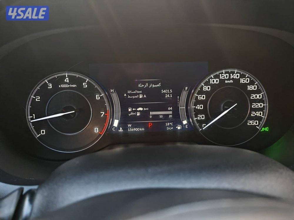 أكيورا الفئه المميزه من الهوندا ال CRV8