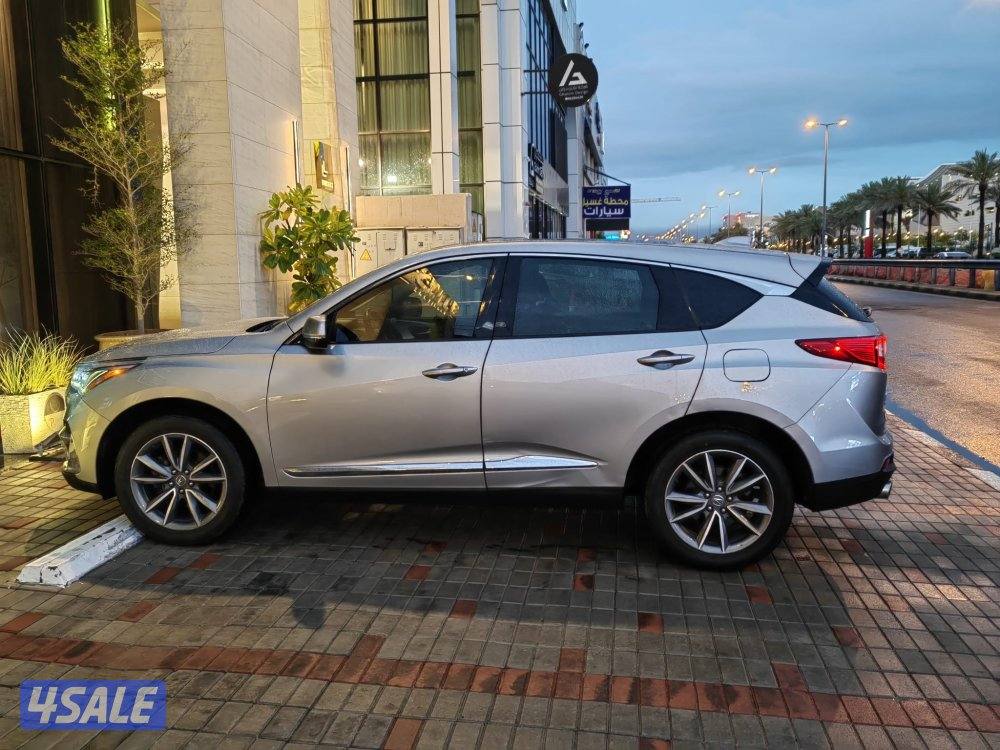 أكيورا الفئه المميزه من الهوندا ال CRV11