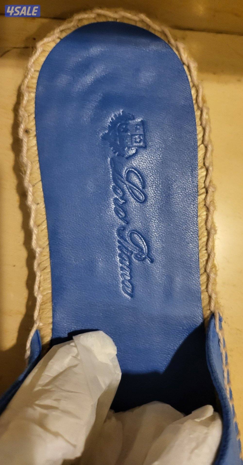 للبيع صندل جديد LORO PIANA1