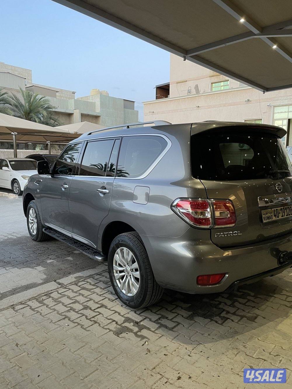 للبيع باترول موديل 2016 مكينهً320 شرط الفحص عداد 198 ألف0