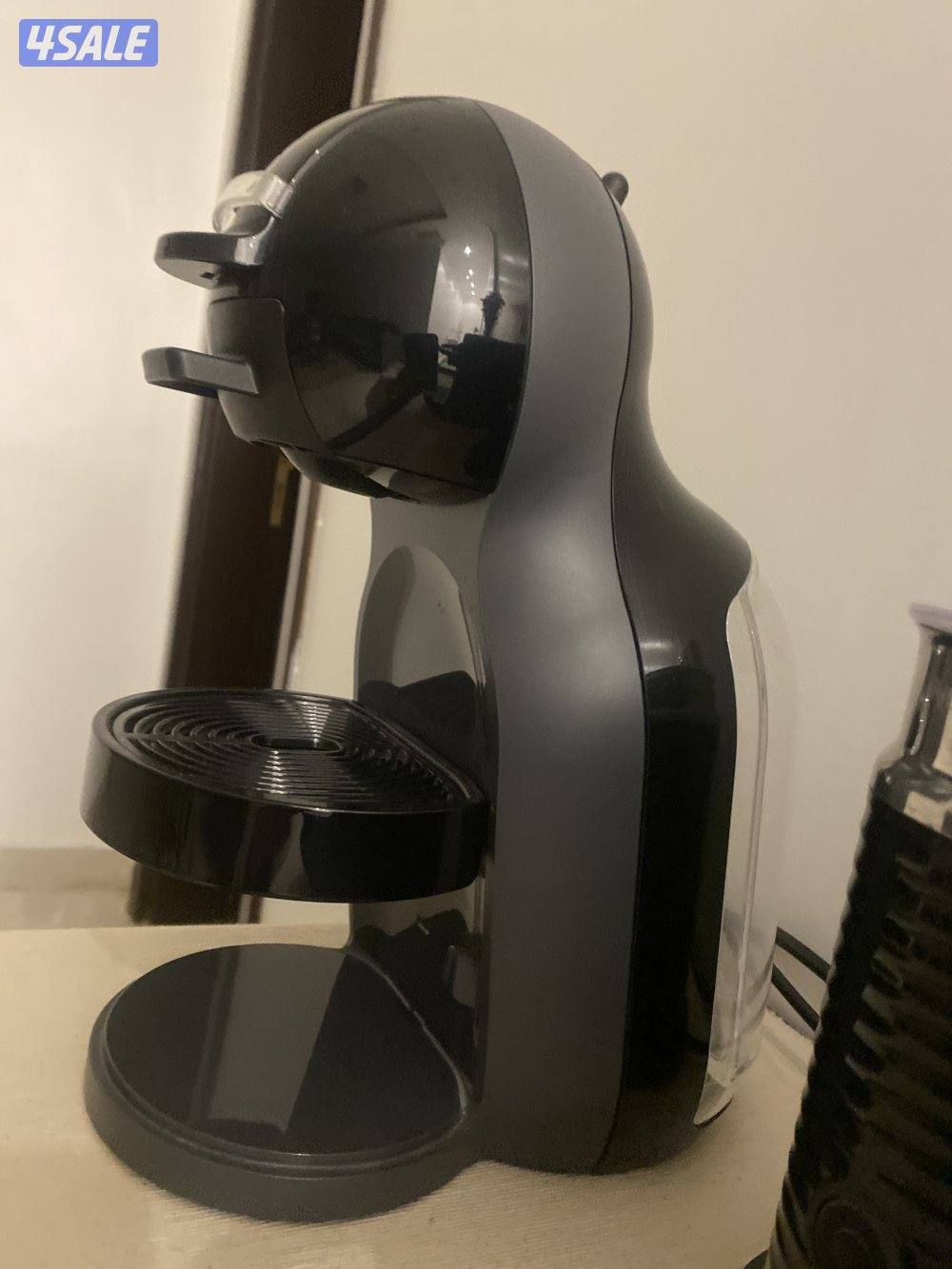 مكينة اسبريسو قهوة مع اله الحليب ومكينة دولتشي2