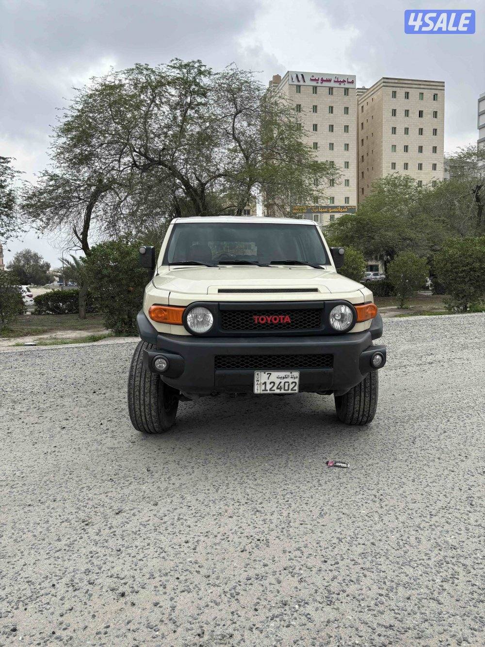 Toyota FJ 2010صبغ وكاله9