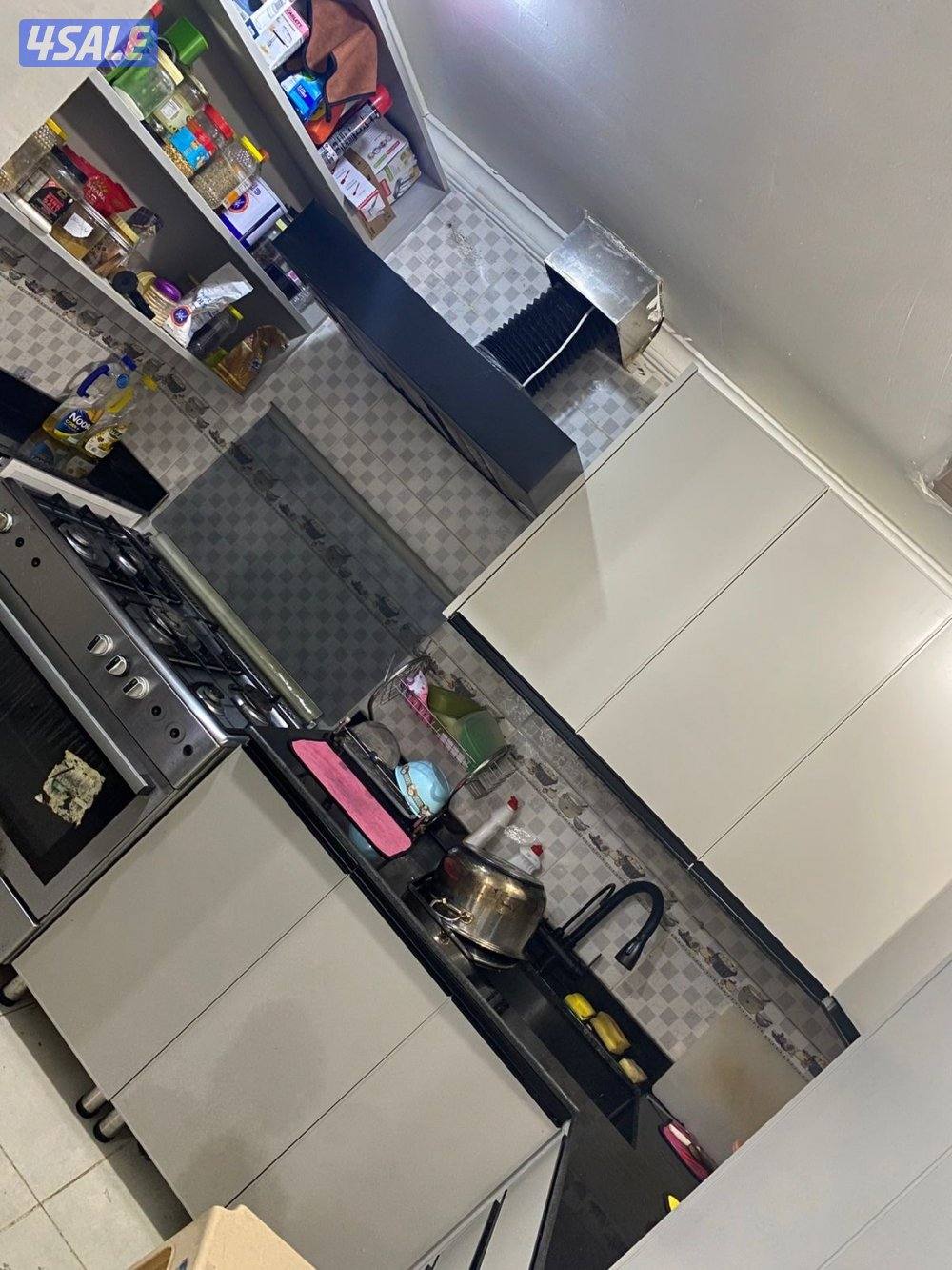 شقة غرفتين وصاله ومطبخ فندقي وحمامين مفروشه0