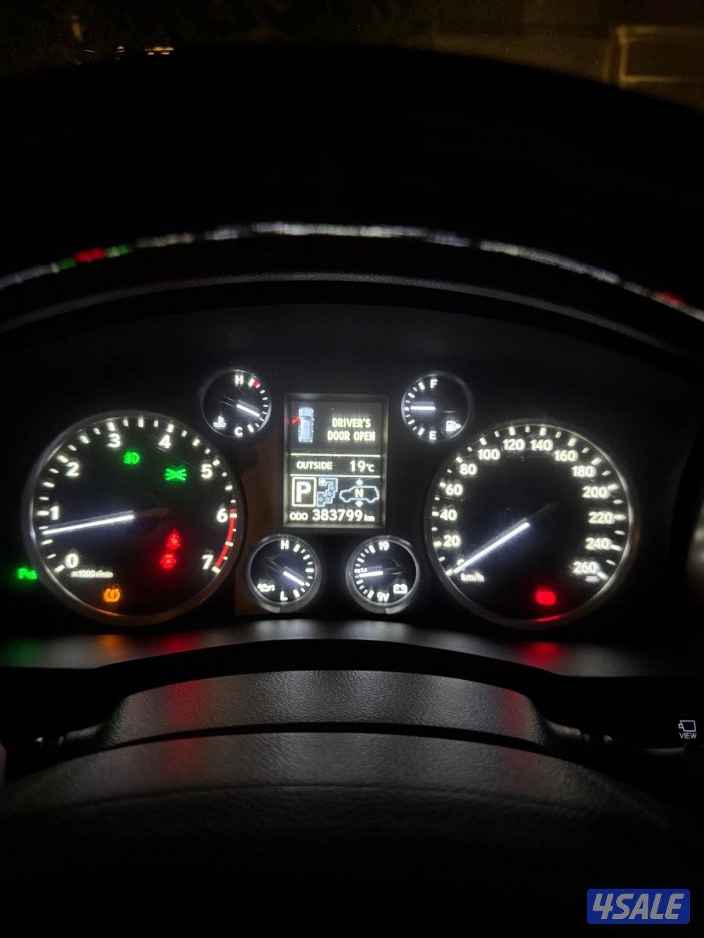 للبيع لكزس موديل 2014 صبغ  الوكاله شرط  الفحص قير مكينه شاصي0