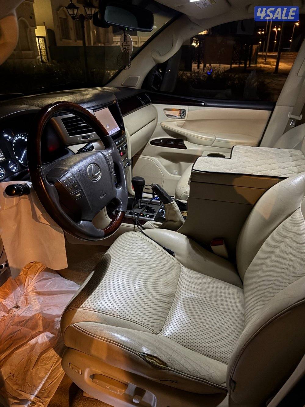 للبيع لكزس موديل 2014 صبغ  الوكاله شرط  الفحص قير مكينه شاصي1