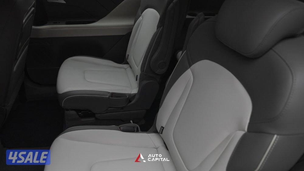 Hyundai Stargazer 1.5L - 7 seats MPV9