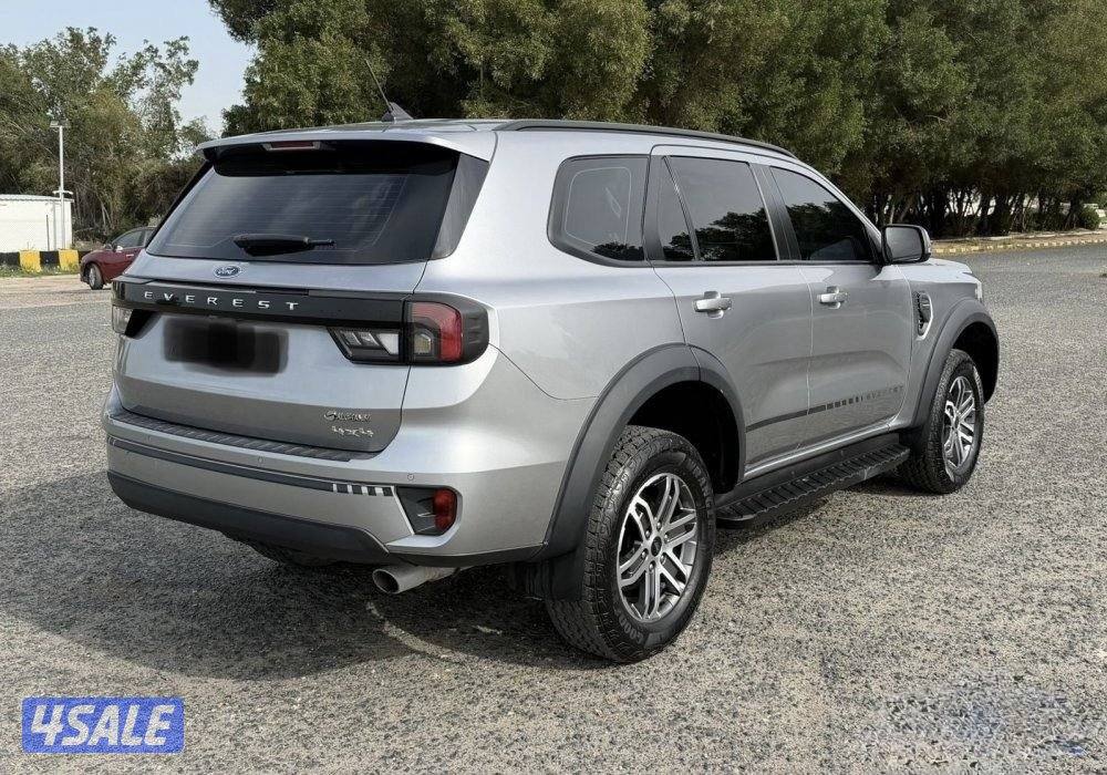 فورد ايفرست بنظافة الوكالة ممشى19فقط0