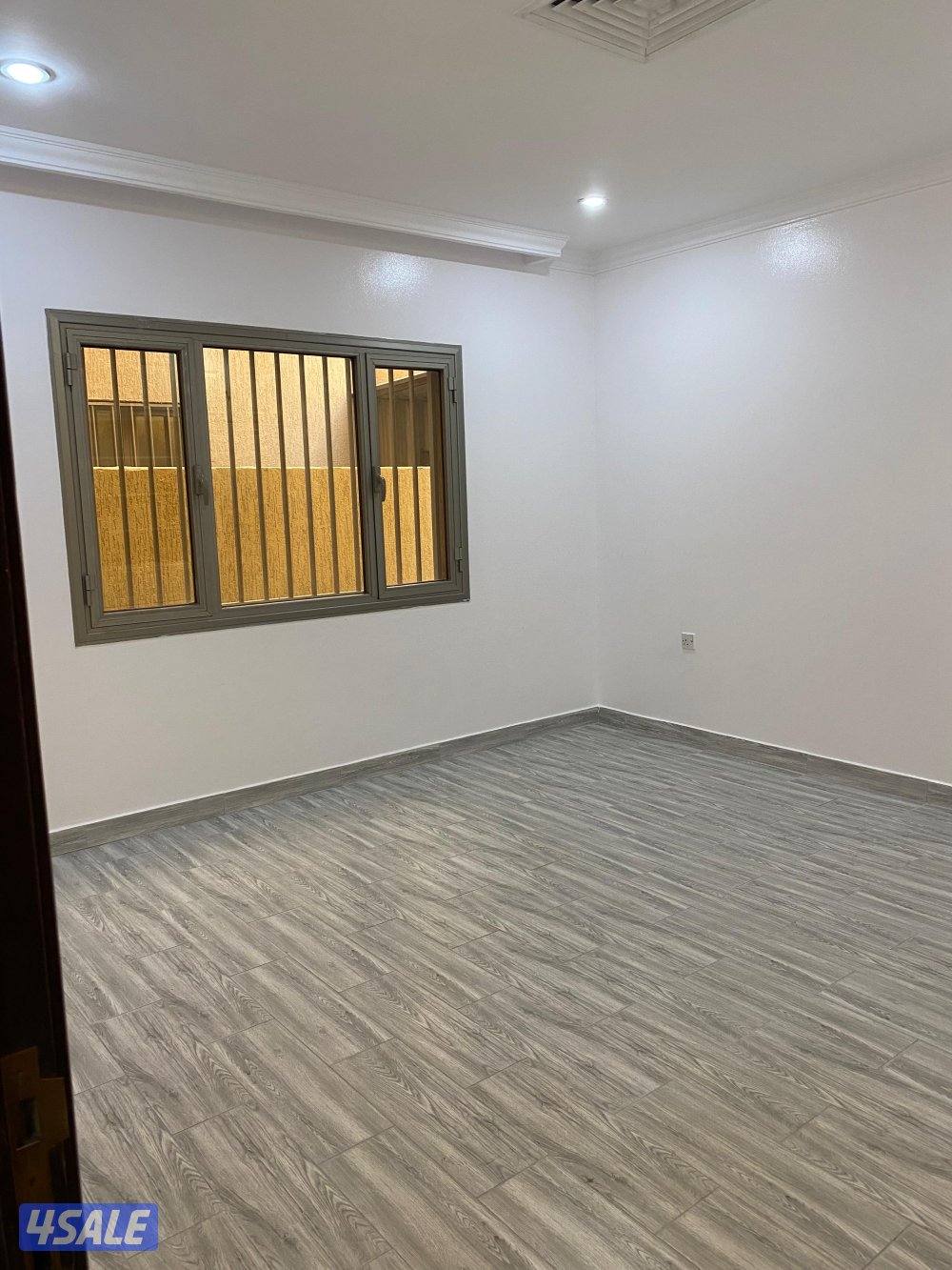 للايجار دور ارضي بالسره2