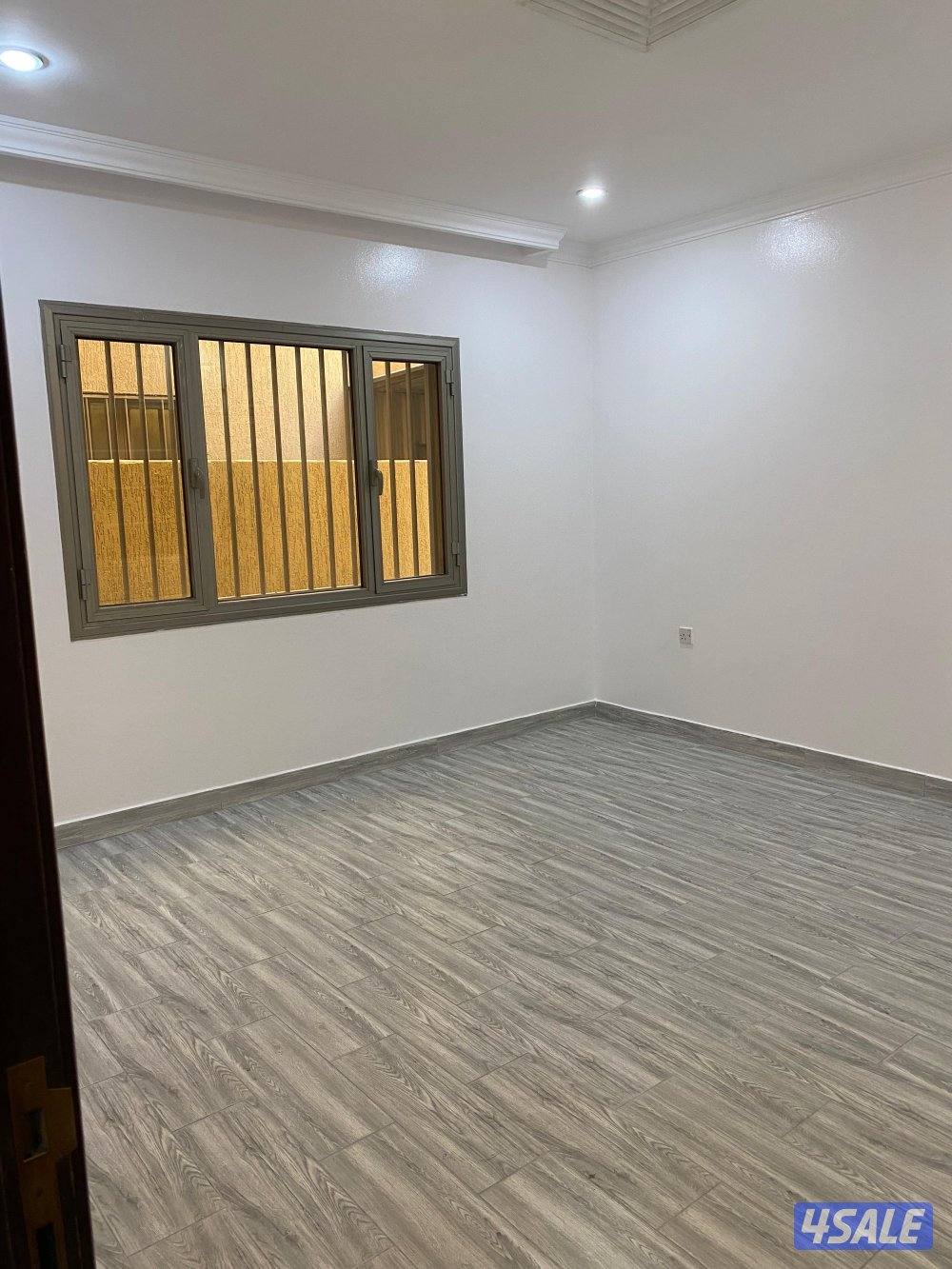 للايجار دور ارضي بالسره6