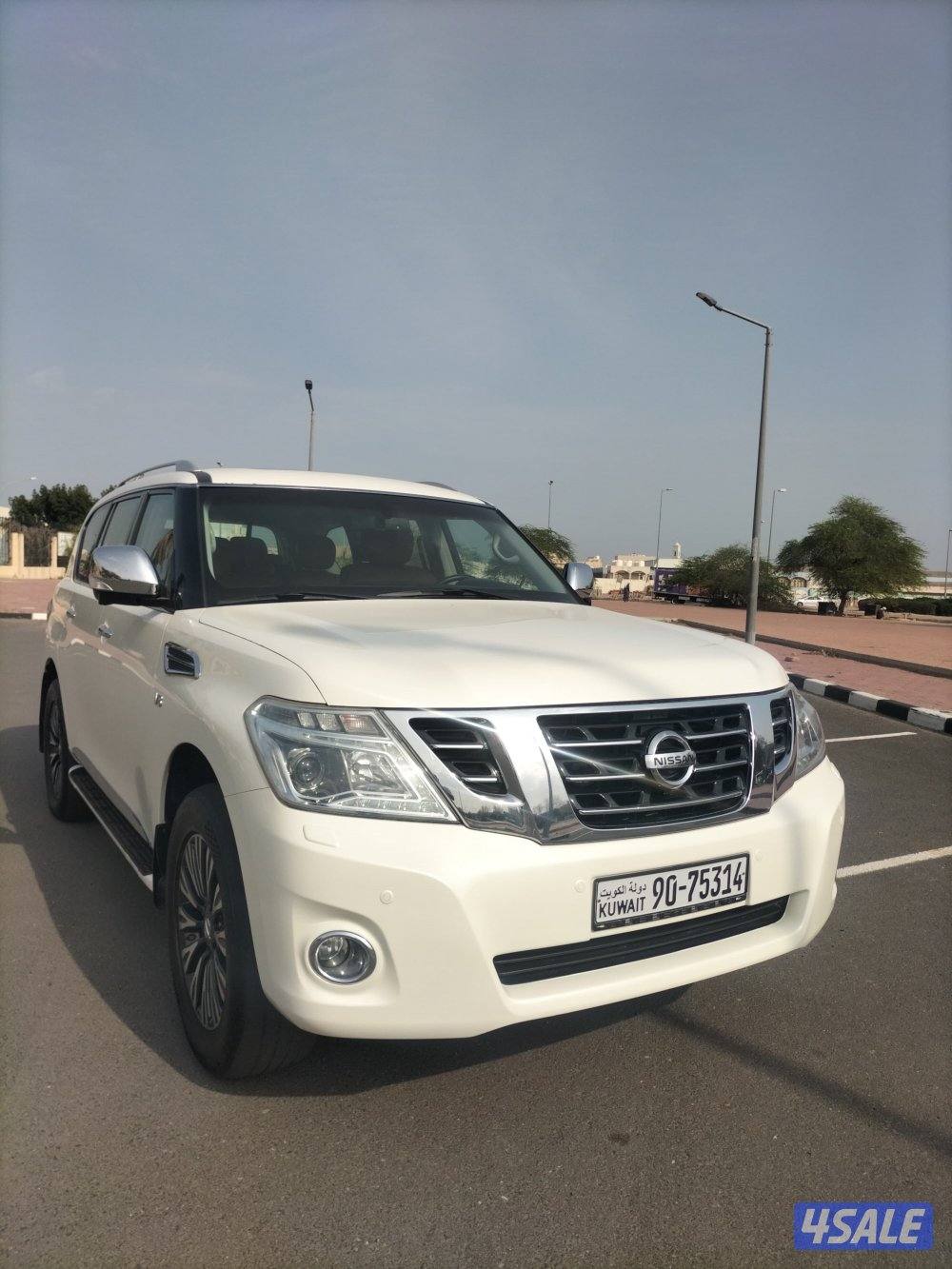 للبيع نيسان بلاتينوم4