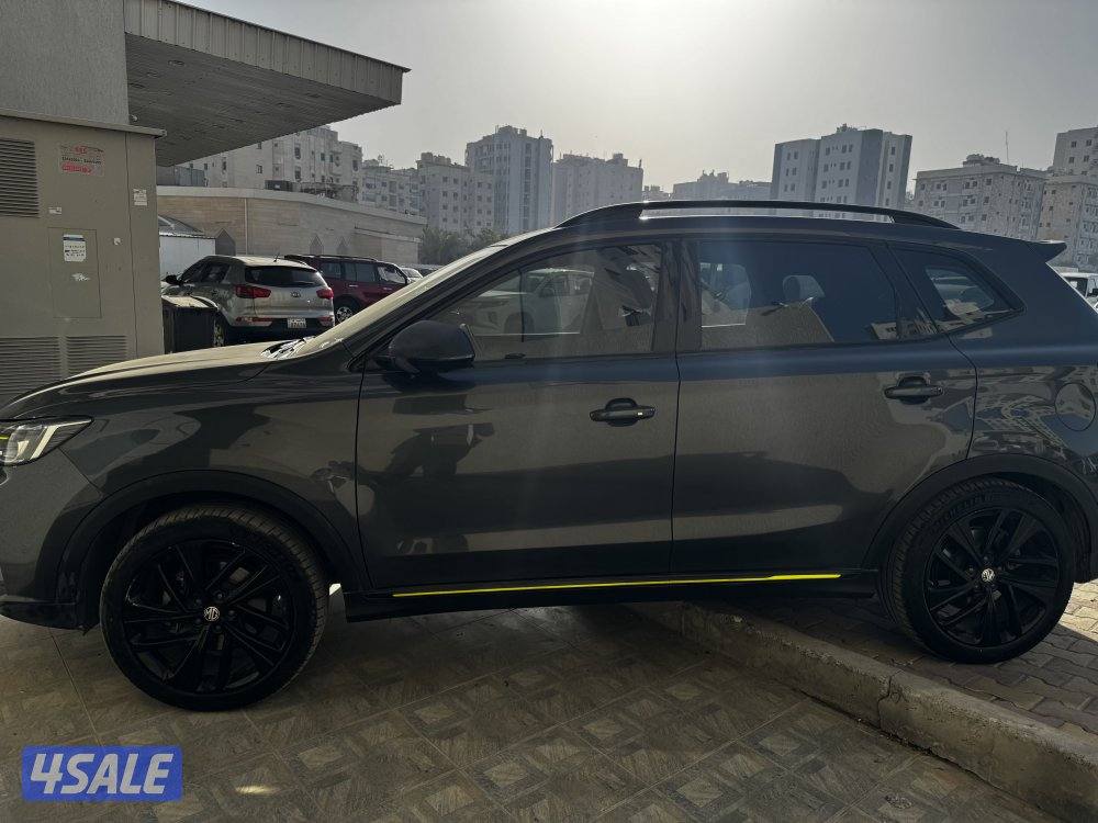 MG RX5 2024 - Black Edition - Full option4