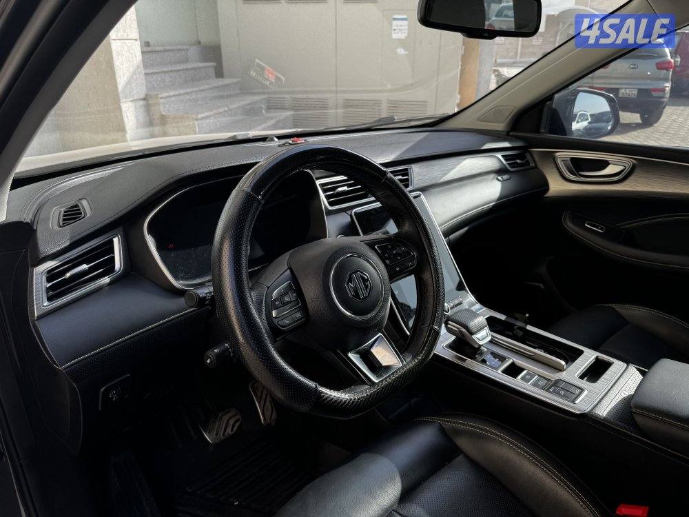 MG RX5 2024 - Black Edition - Full option5