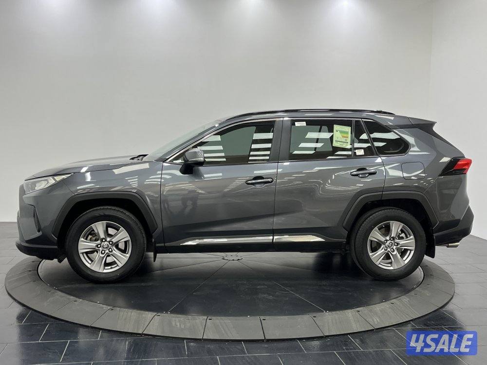 TOYOTA RAV401 4X2 STANDARD OPTION2
