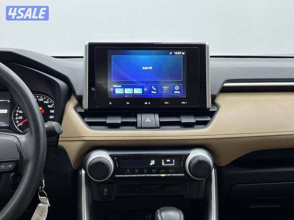 TOYOTA RAV401 4X2 STANDARD OPTION13