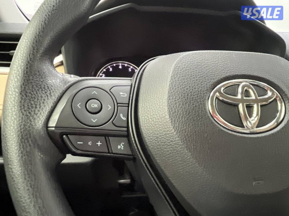 TOYOTA RAV401 4X2 STANDARD OPTION7