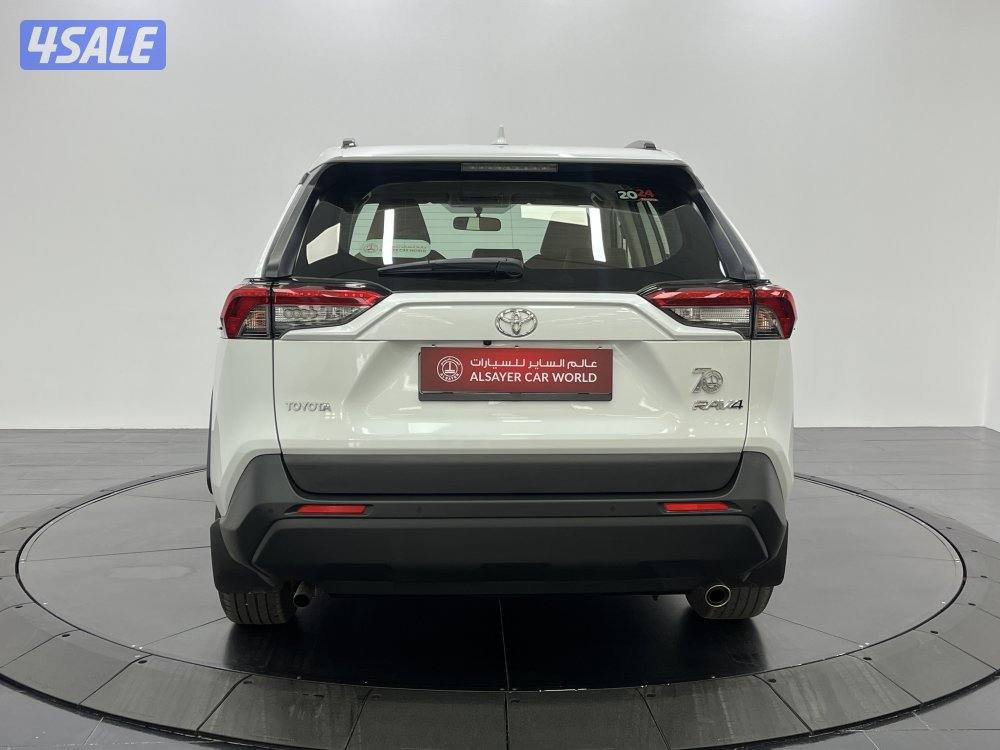 TOYOTA RAV401 4X2 STANDARD OPTION8