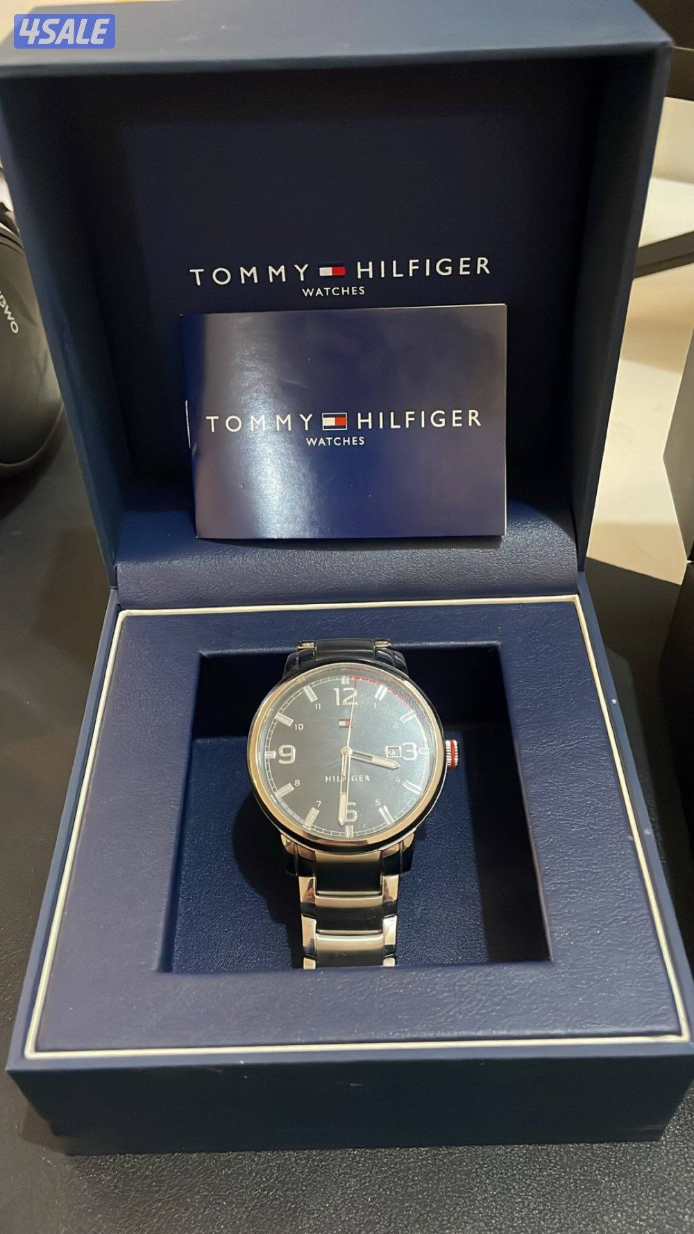 ساعة Tommy Hilfiger السعر 25 وساعة Boss  Hugo السعر 45 قابل للمساومة1