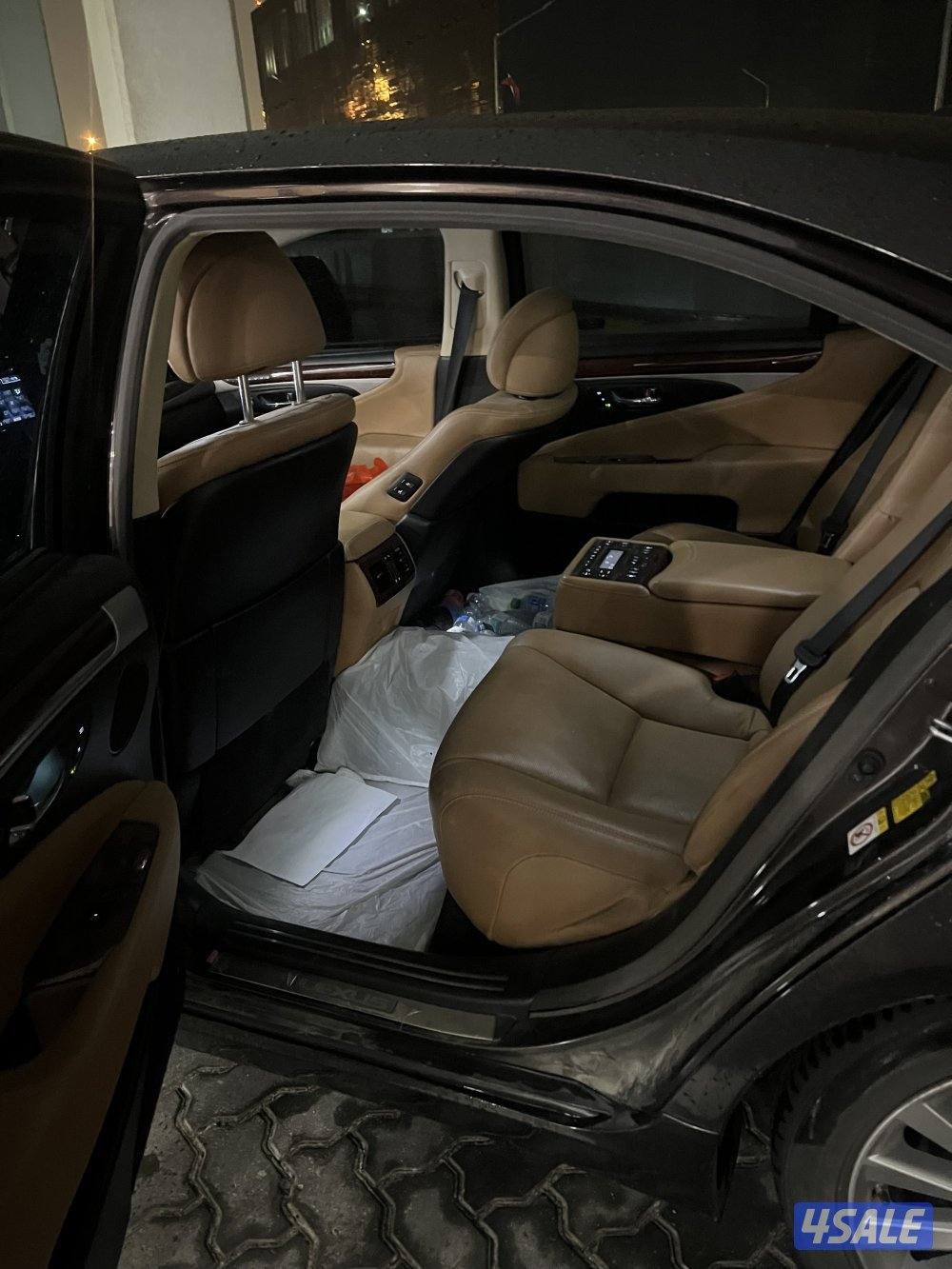 لكزس ٤٦٠ لارج1