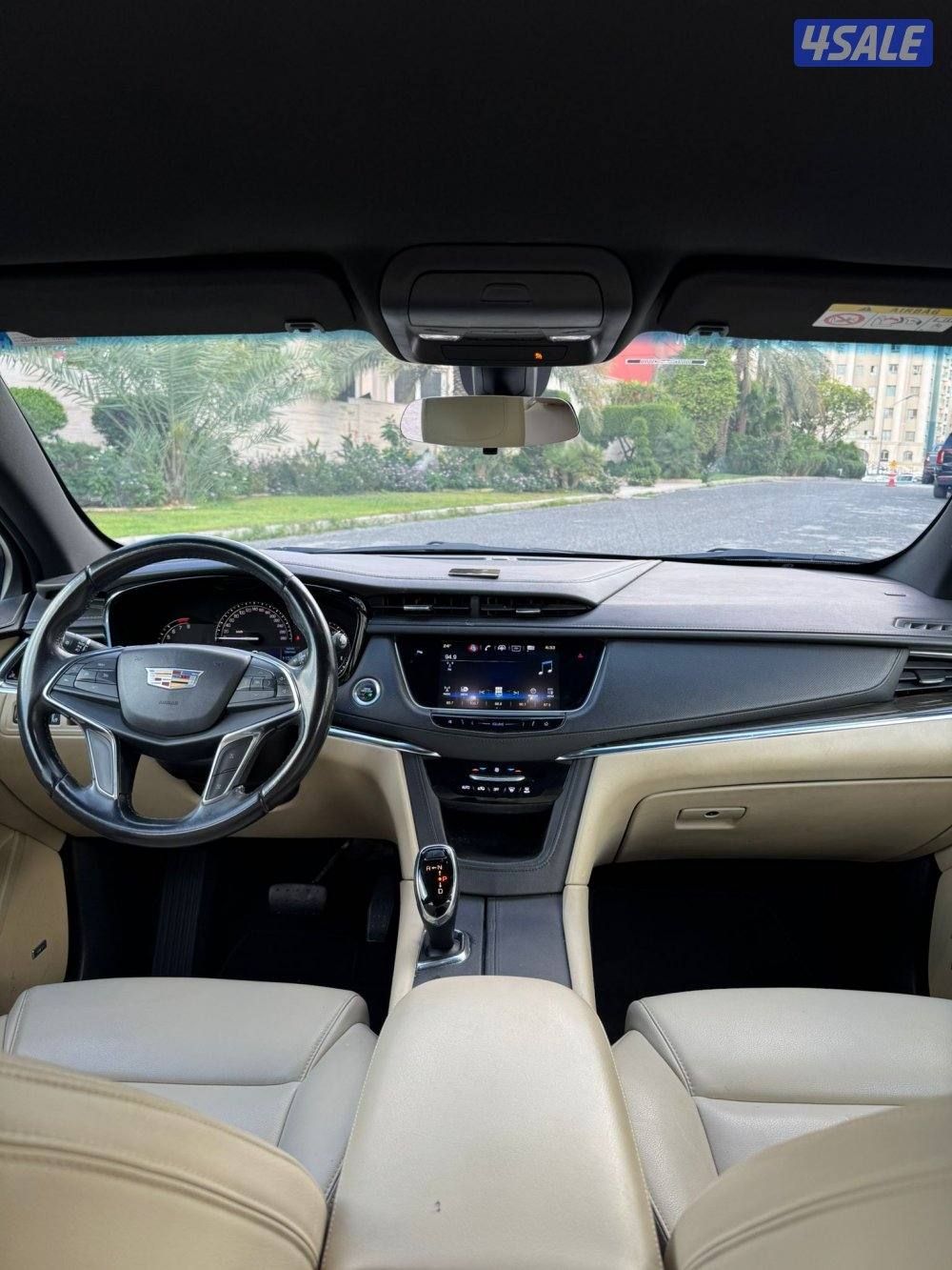 كاديلاك XT5 2018 سيرفس الوكالة بحالة ممتازة4