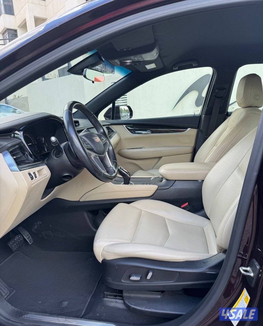 كاديلاك XT5 2018 سيرفس الوكالة بحالة ممتازة5