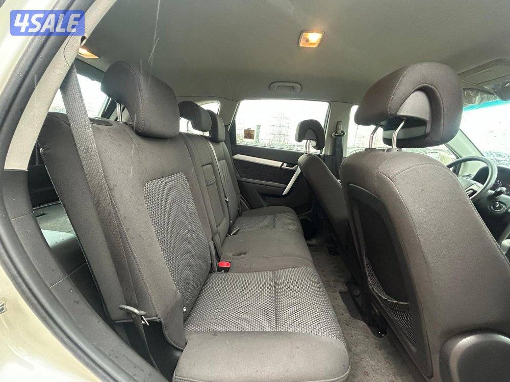 شيفرولية كابتيفا موديل 2012 ماشى 81.000 k.m  وارد الغانم .اصباغ متفرقه4