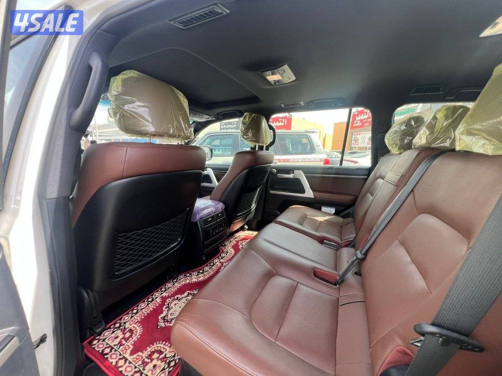 لاندكروزر VXR V8 5,7  🔥 الدرجة الأولى5