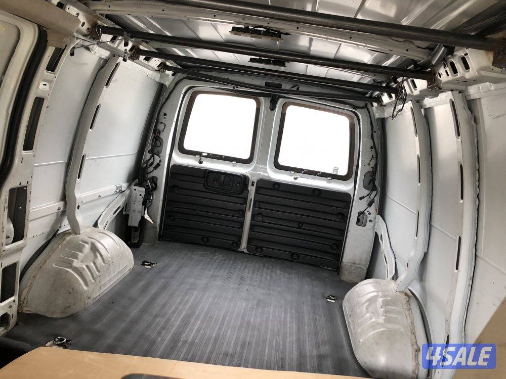 سافانا فان مقفل موديل2018 عداد159 الف شرط الفحص9