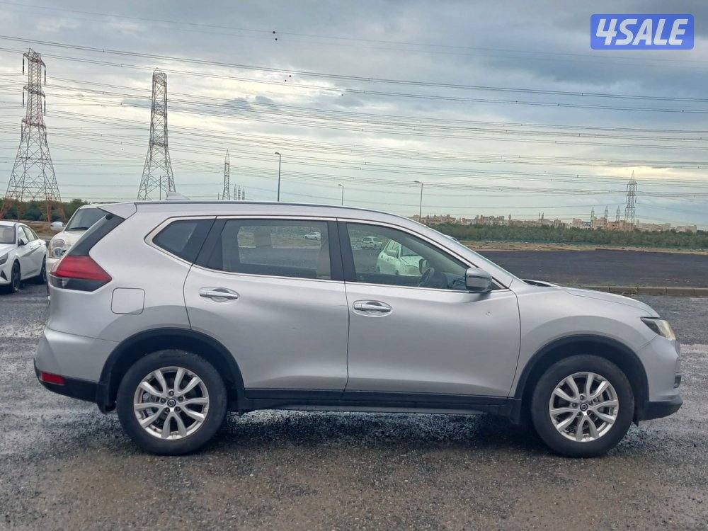 للبيع اكس تريل موديل ٢٠٢٢2