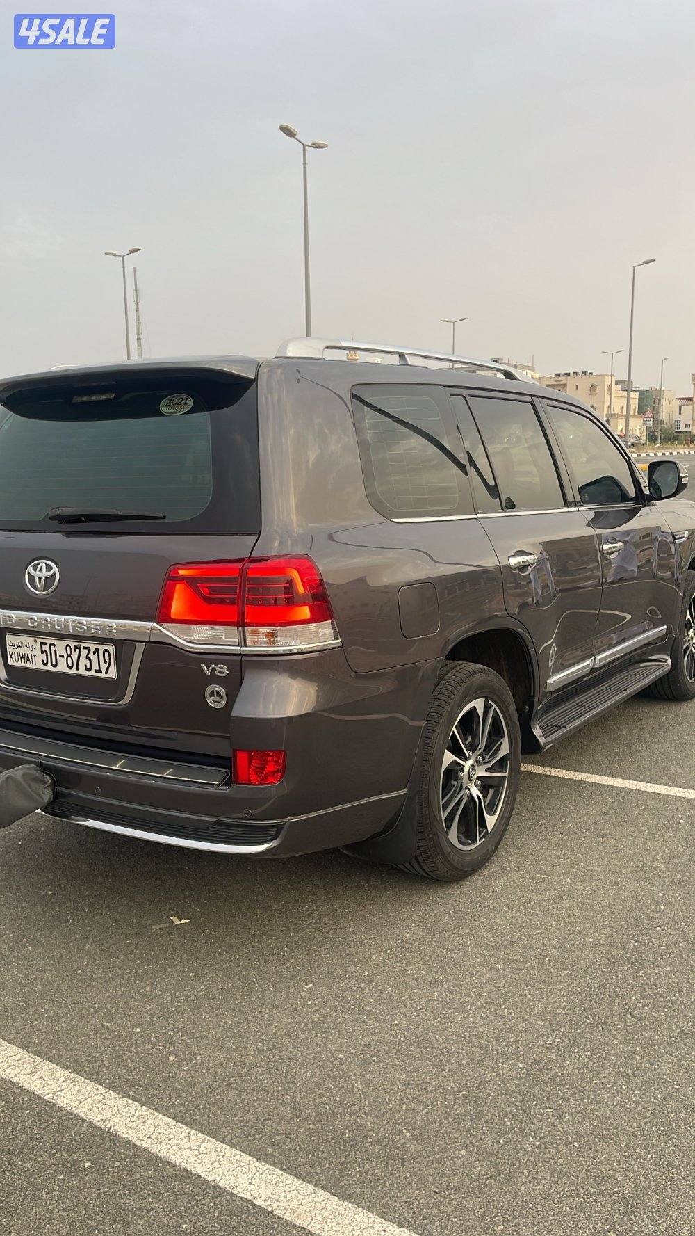 لاند كروزر 20212