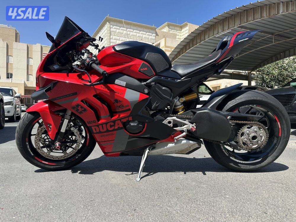 Ducati Panigale V40