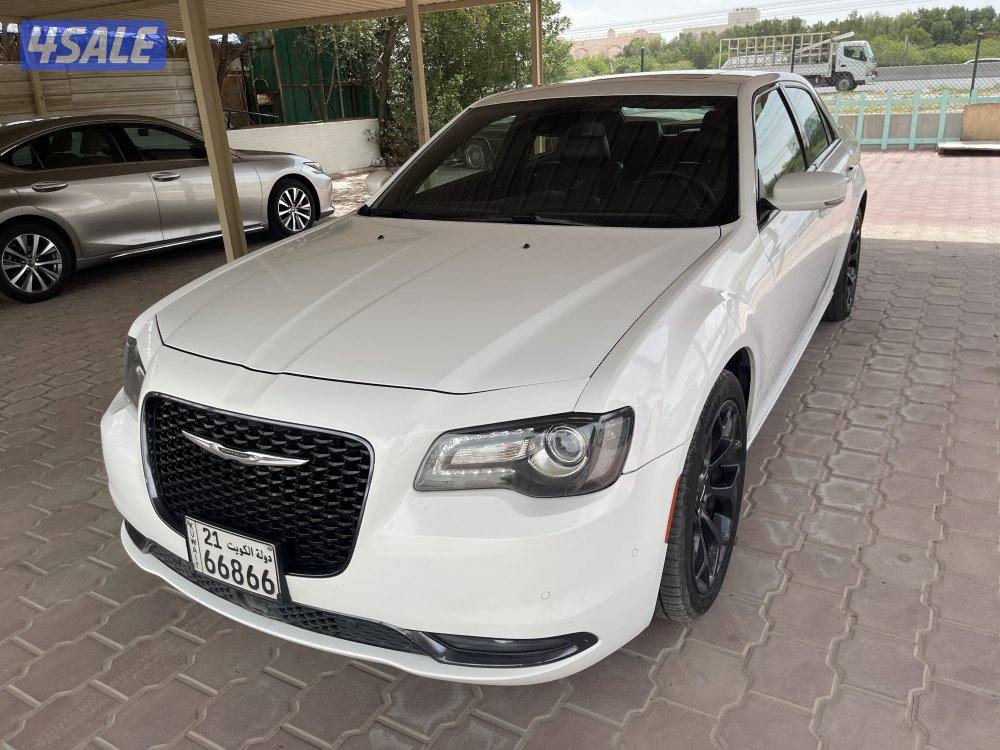 للبيع كرايزلر موديل 2022 صبغ الوكاله عداد 801