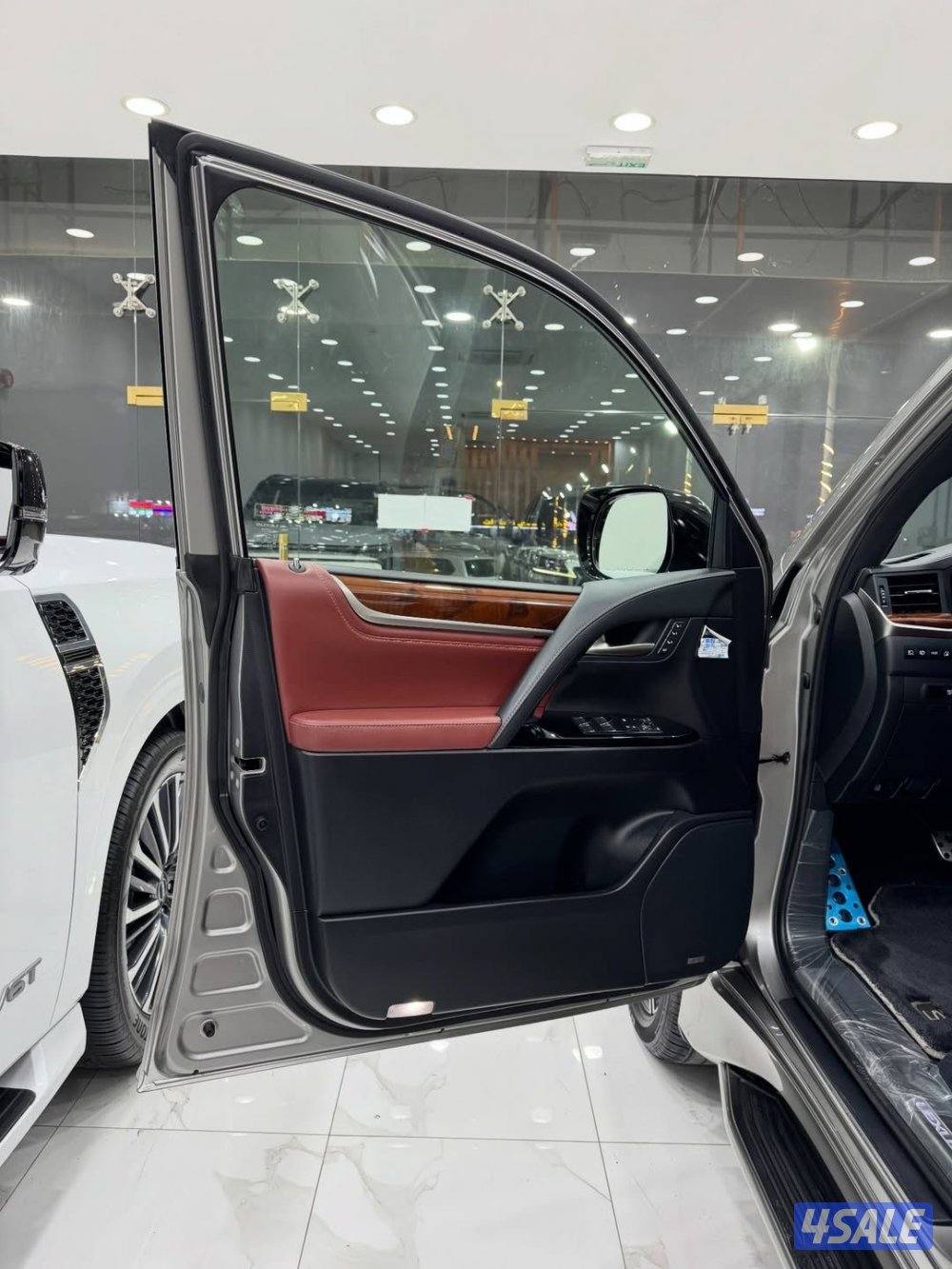 لكزس lx570 2018 سوبر سبورت وكالة البحرين جاهزة للتصدير والتخليص8