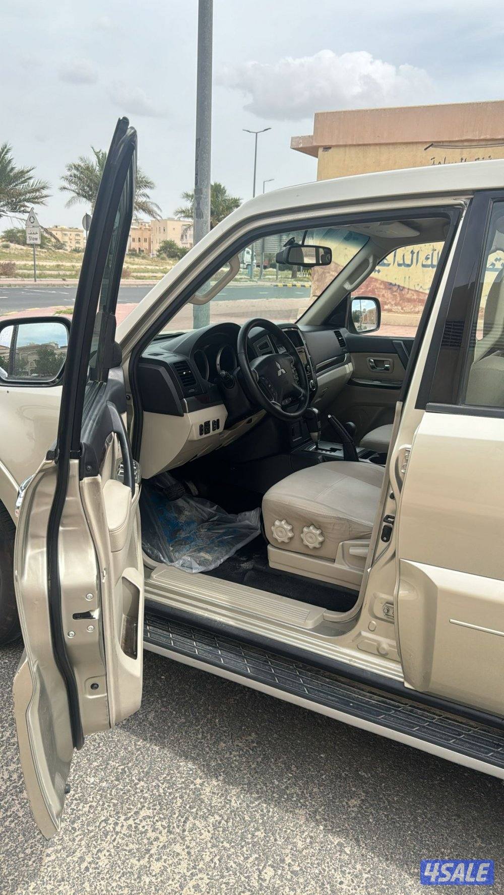 موديل 2020 عداد الممشى 123 ألف صبغ وكاله معدا جزئين2