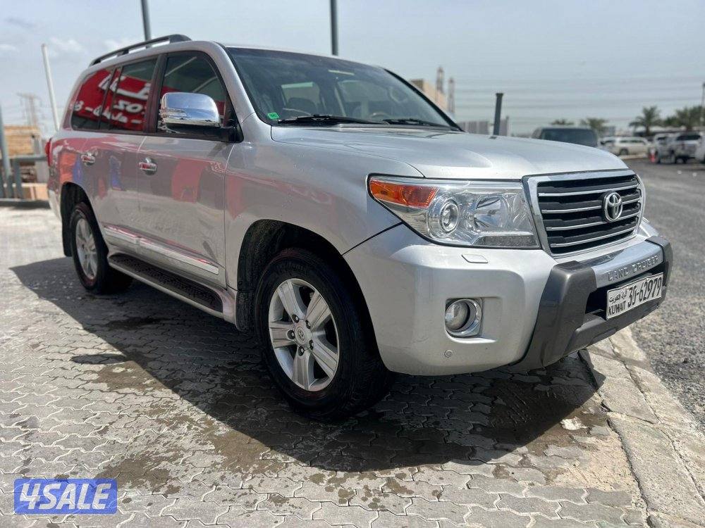 لاند كروزر GXR .V8 موديل 2015 ماشى 322.000 k.m  وارد الساير.صبغ وكالة1
