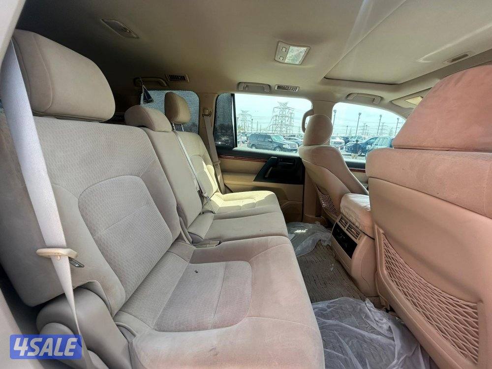 لاند كروزر GXR .V8 موديل 2015 ماشى 322.000 k.m  وارد الساير.صبغ وكالة4