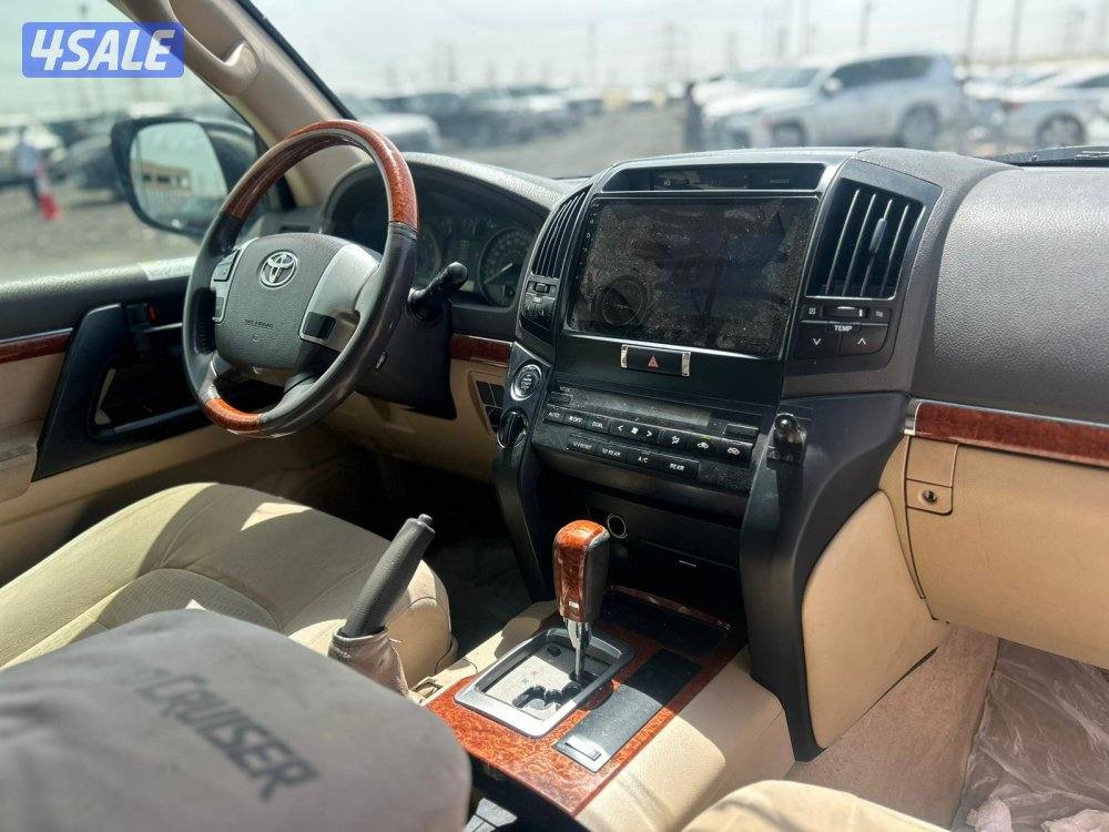 لاند كروزر GXR .V8 موديل 2015 ماشى 322.000 k.m  وارد الساير.صبغ وكالة7