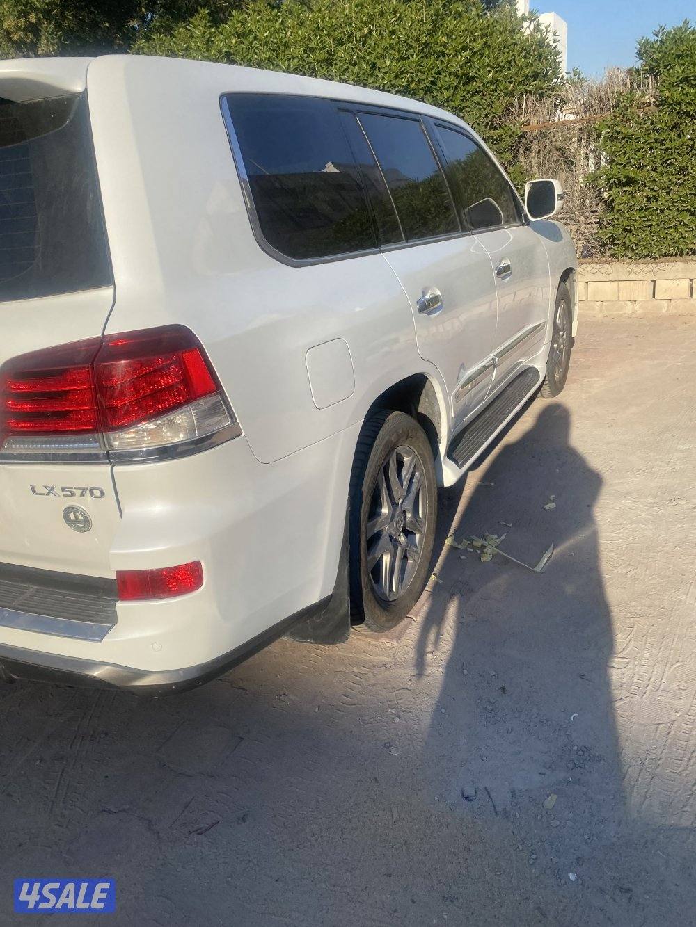 للبيع جيب لكزس الساير ٢٠١٥ شرط الفحص قير ومكينه وشاص1