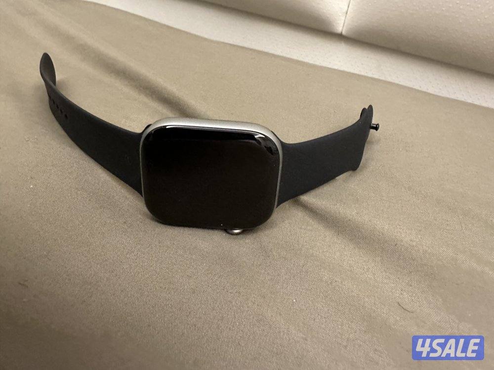 للبيع ساعه ابل 111