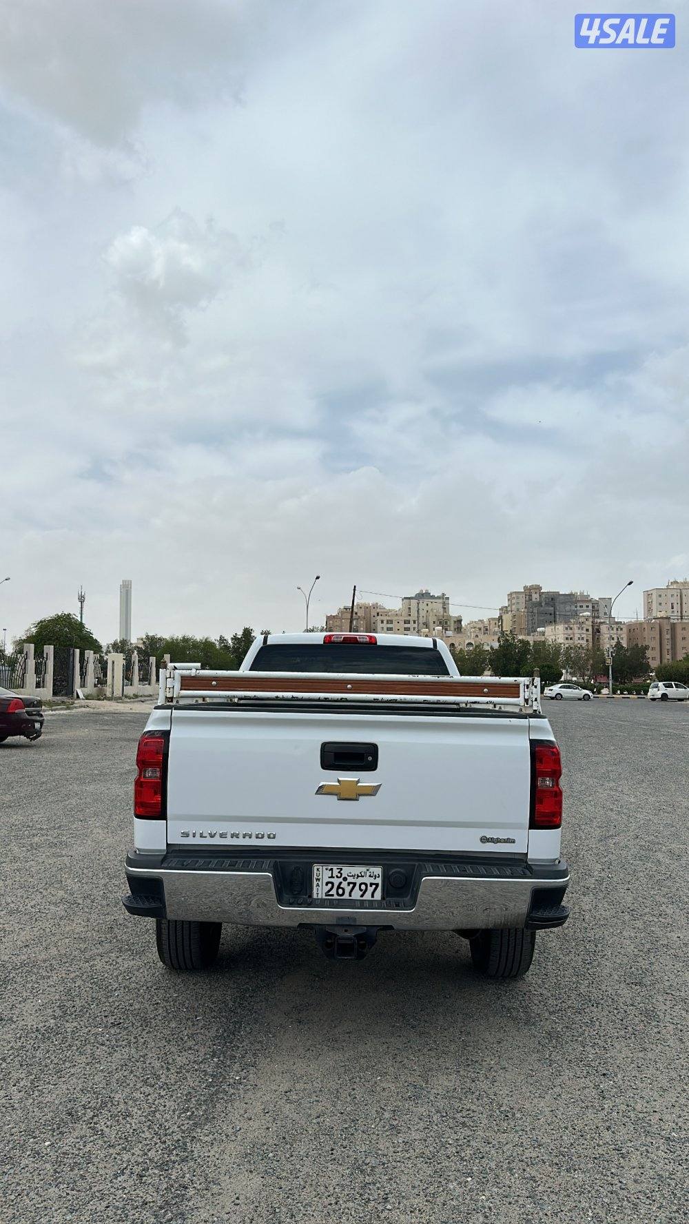 للبيع وانيت سلفرادو HD دبل3