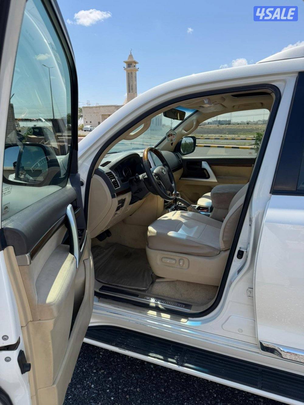 لاند كروز GX.R V8 ٢٠١٦ الساير عداد ٢١٠ ألف شرط الفحص صبغ وكاله كامل3