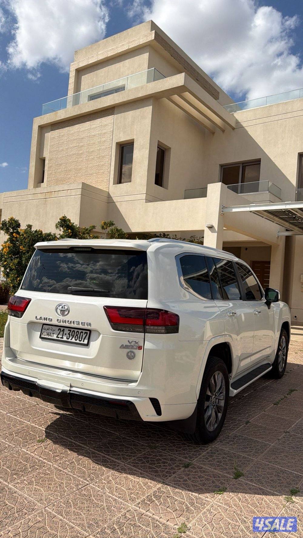 لاند كروز VX أيرو أس بدون تيربو ٢٠٢٢ الساير عداد ٥٧ ألف شرط الفحص1