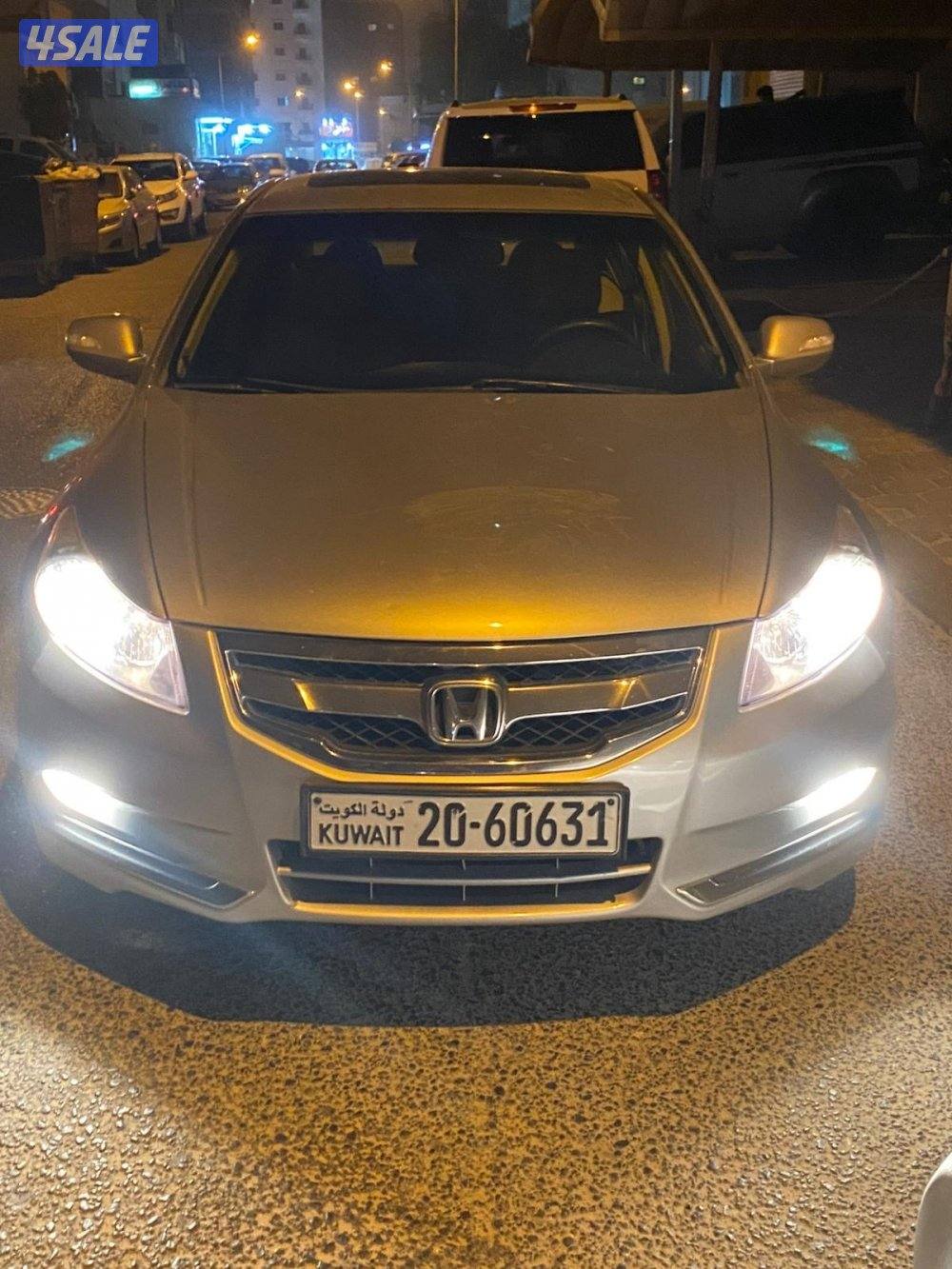 هوندا اكورد موديل ٢٠١٢ ماشي ٩٨ الف8