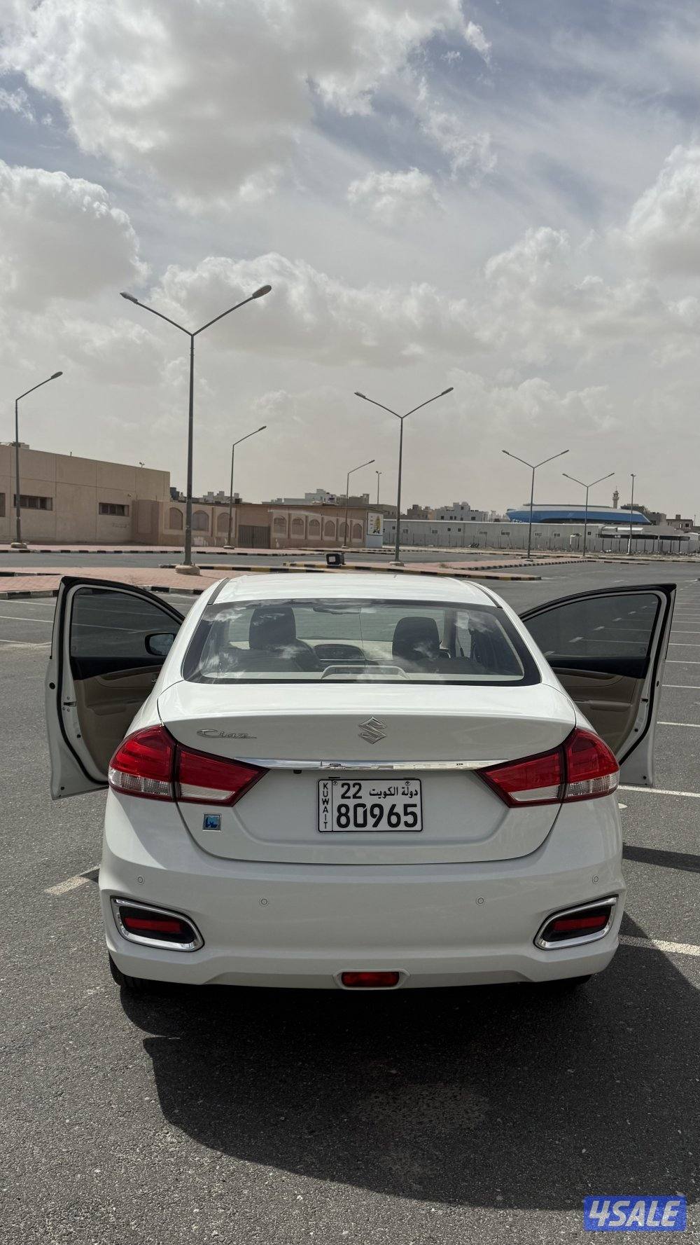 للبيع سياز بحالة الوكاله0