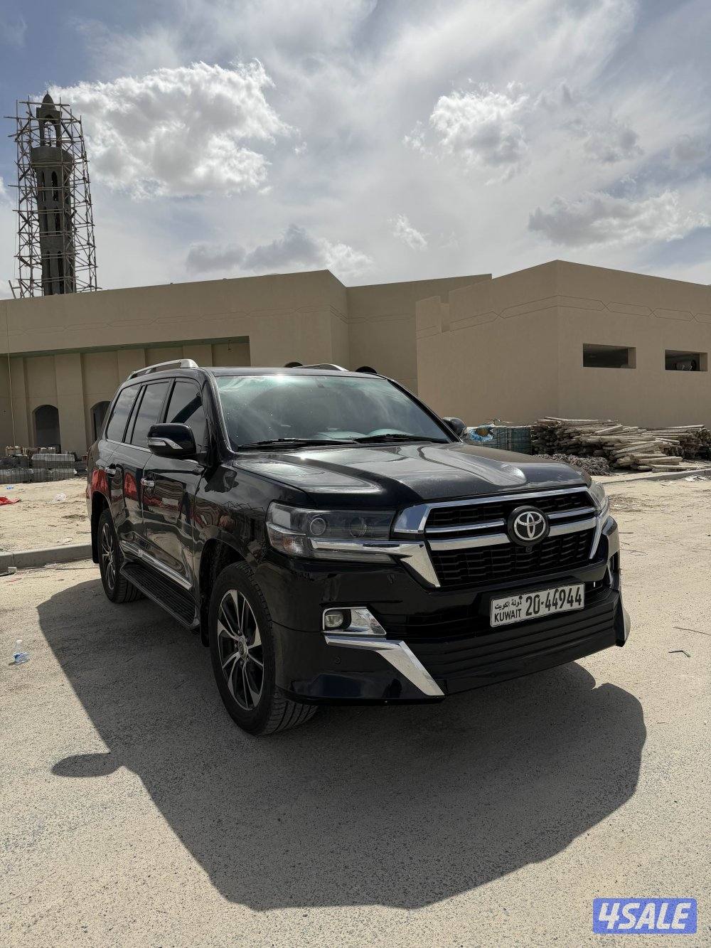 للبيع لاند كروز ٨سلندر Gxr5