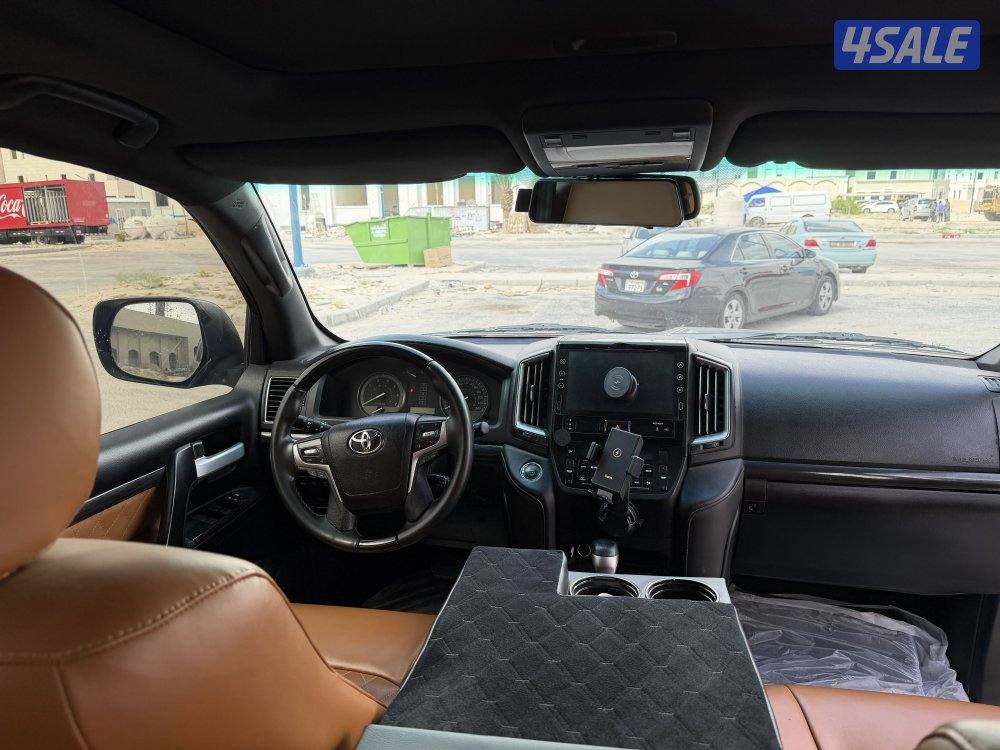 للبيع لاند كروز ٨سلندر Gxr10